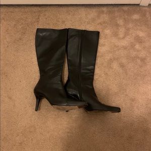 GUC Stuart Weitzman Knee High Boots - Black Size 7